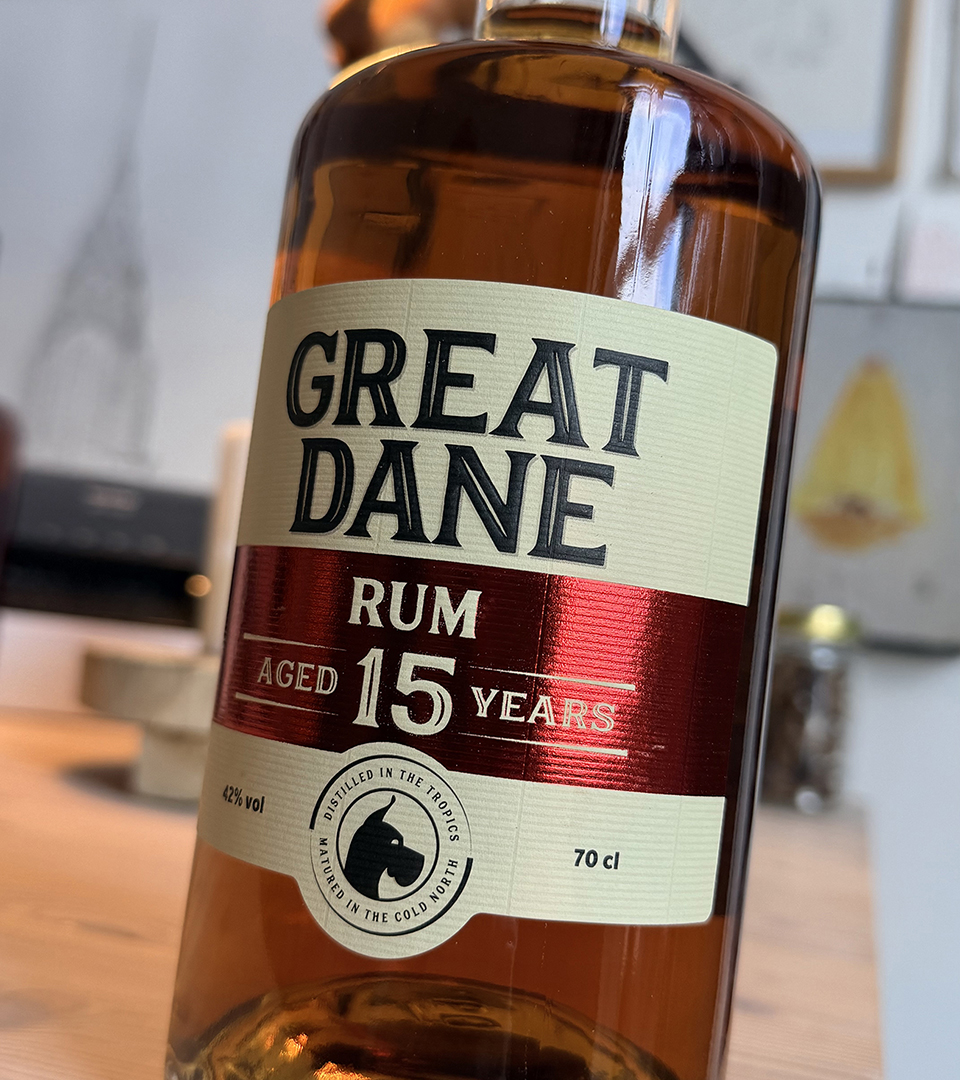 Great Dane Rum – 15 years close-up